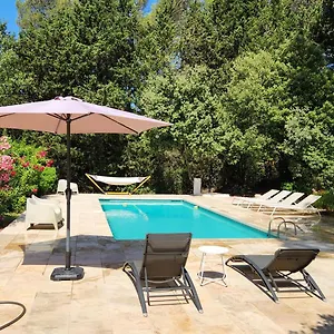 magnifique-villa-rnove-en-2021-avec-piscine-prive-sur.fr-provencehotel.com/